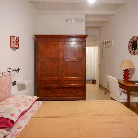Il Cagliarese Bed & Breakfast *
